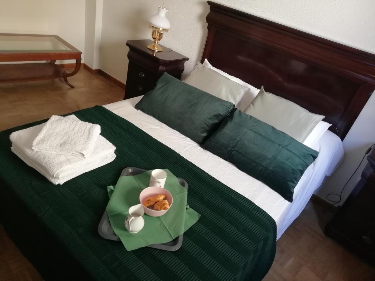 Wish Suite Central De Sevilla Kültér fotó